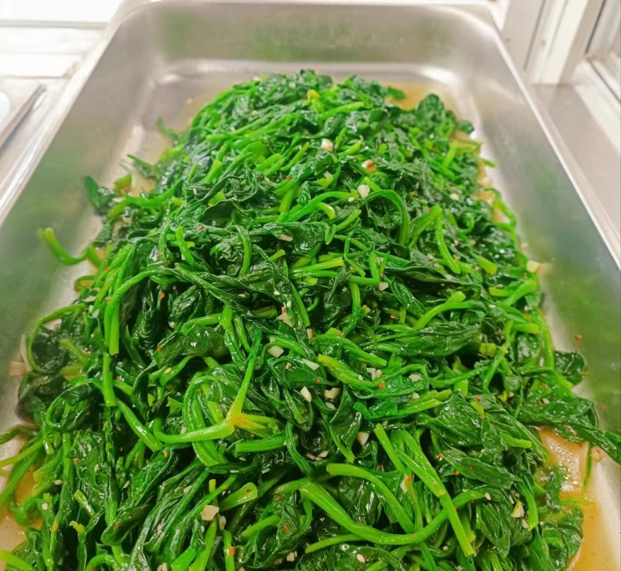 今日开餐：孩子们开吃(图4)